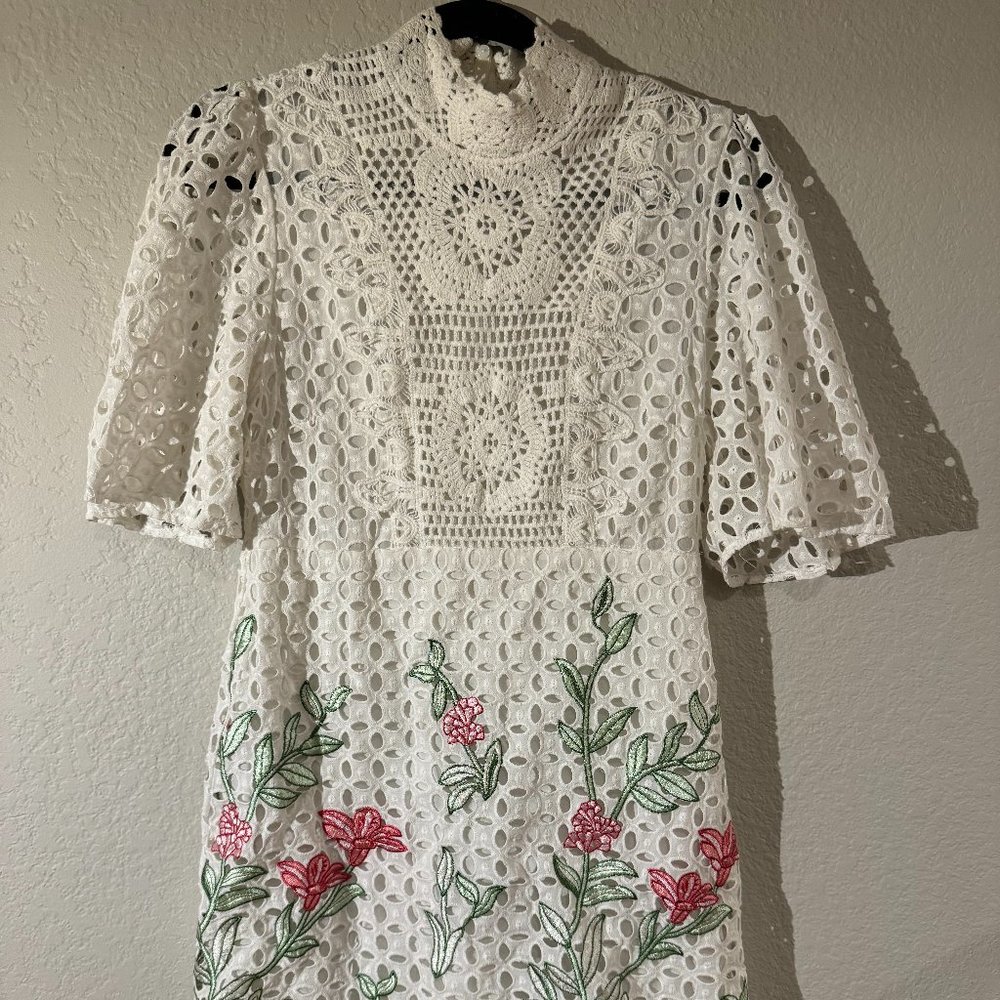 Zara Women White & Floral Mini Dress - Small